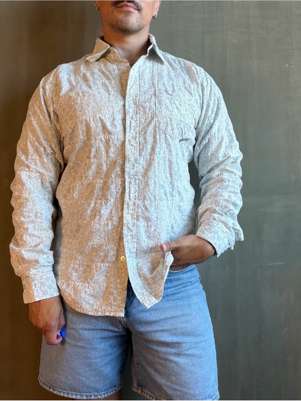 Billabong Quilted Floral Button Down Shirt Men’s Large Slim Fit Cotton Beige